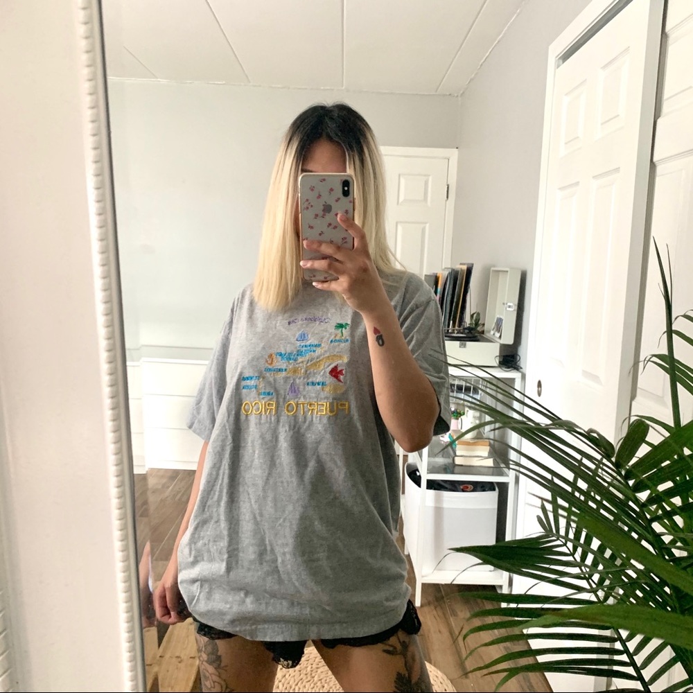 LOOSE “ PUERTO RICO” T-SHIRT